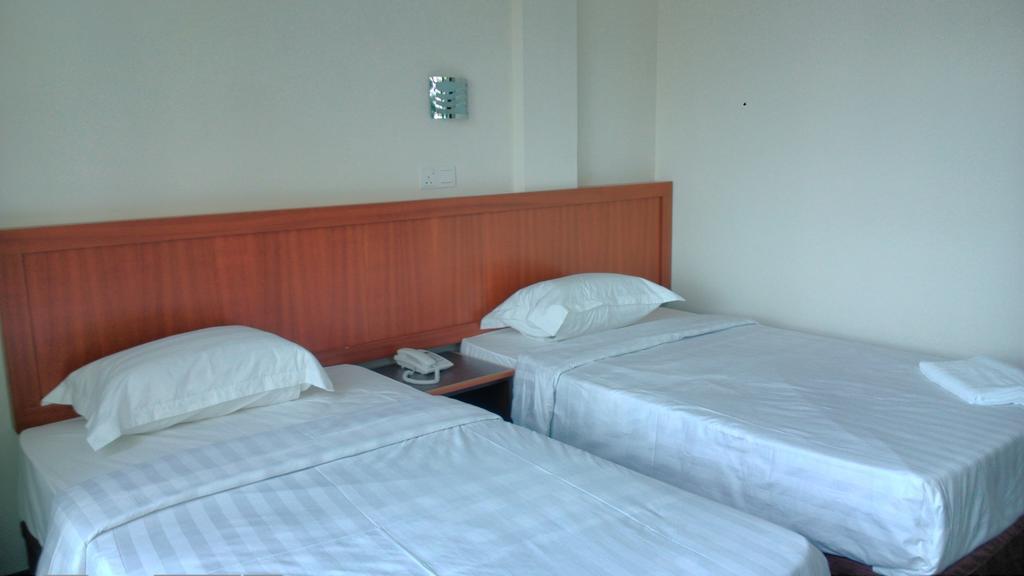 101 Hotel Мири Номер фото