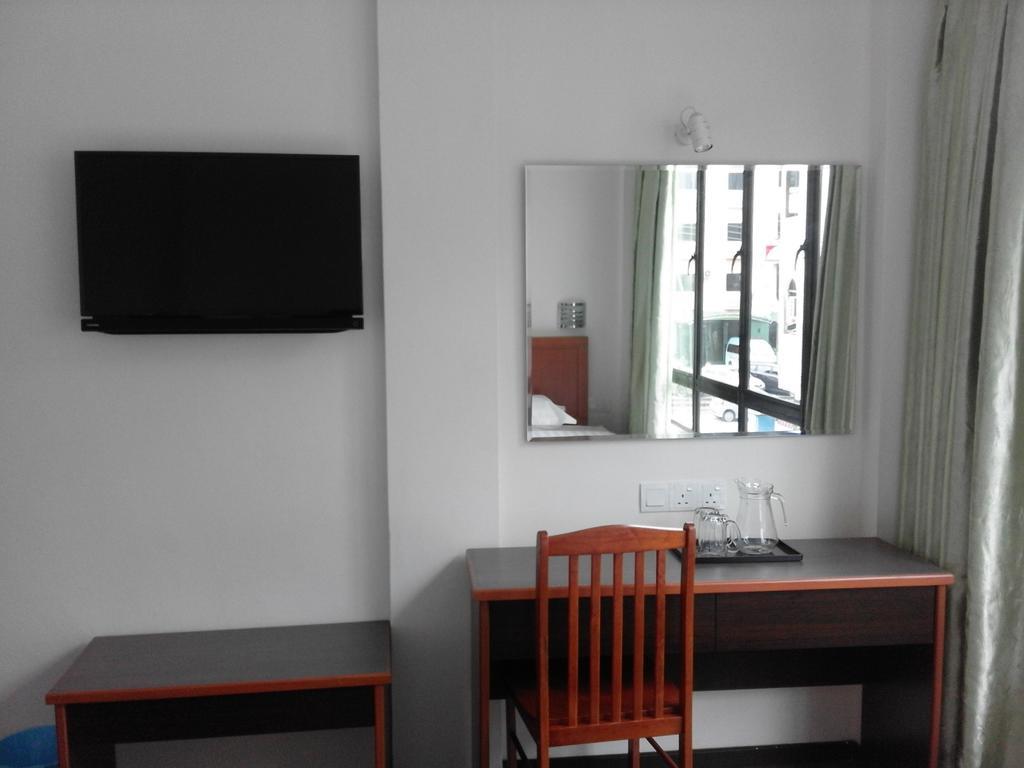 101 Hotel Мири Номер фото