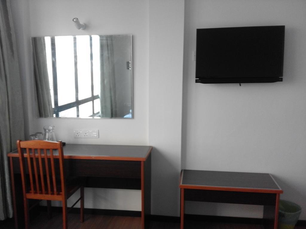 101 Hotel Мири Номер фото