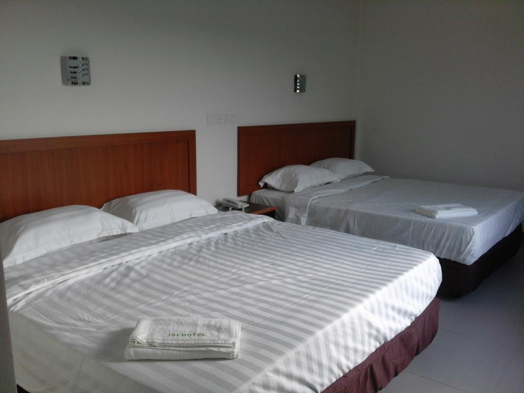 101 Hotel Мири Номер фото