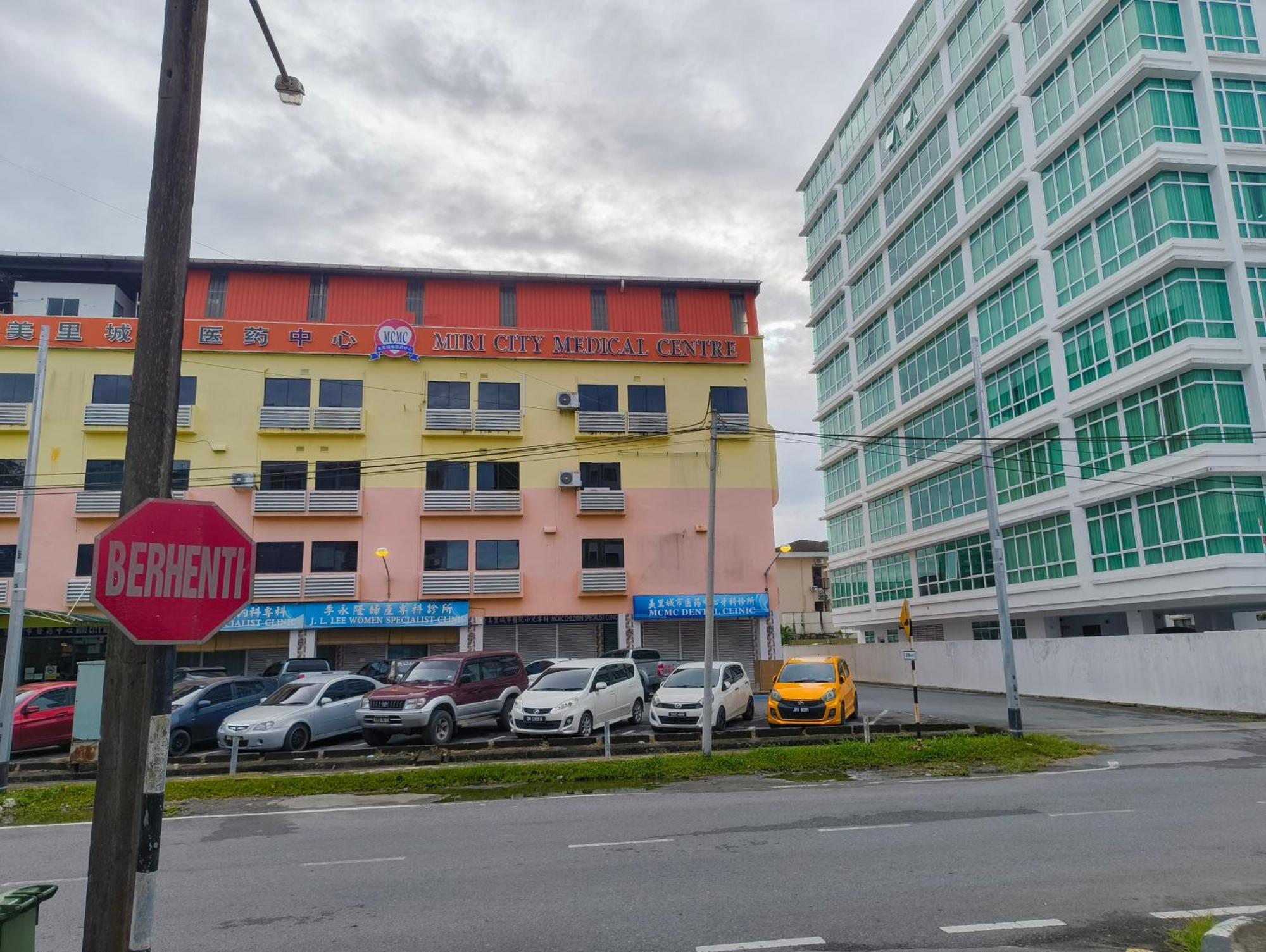 101 Hotel Мири Экстерьер фото